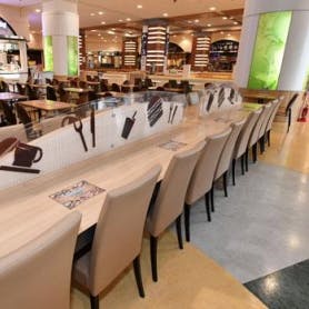 【イオンモール沖縄ライカム】モール内広告 フードコート紙コップの画像