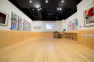 【江坂駅2分】ポップアップストアや展示会に最適な駅チカで木のぬくもりを感じられる使いやすいレンタルスペース