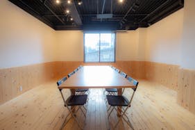 【江坂駅2分】ポップアップストアや展示会に最適な駅チカで木のぬくもりを感じられる使いやすいレンタルスペース