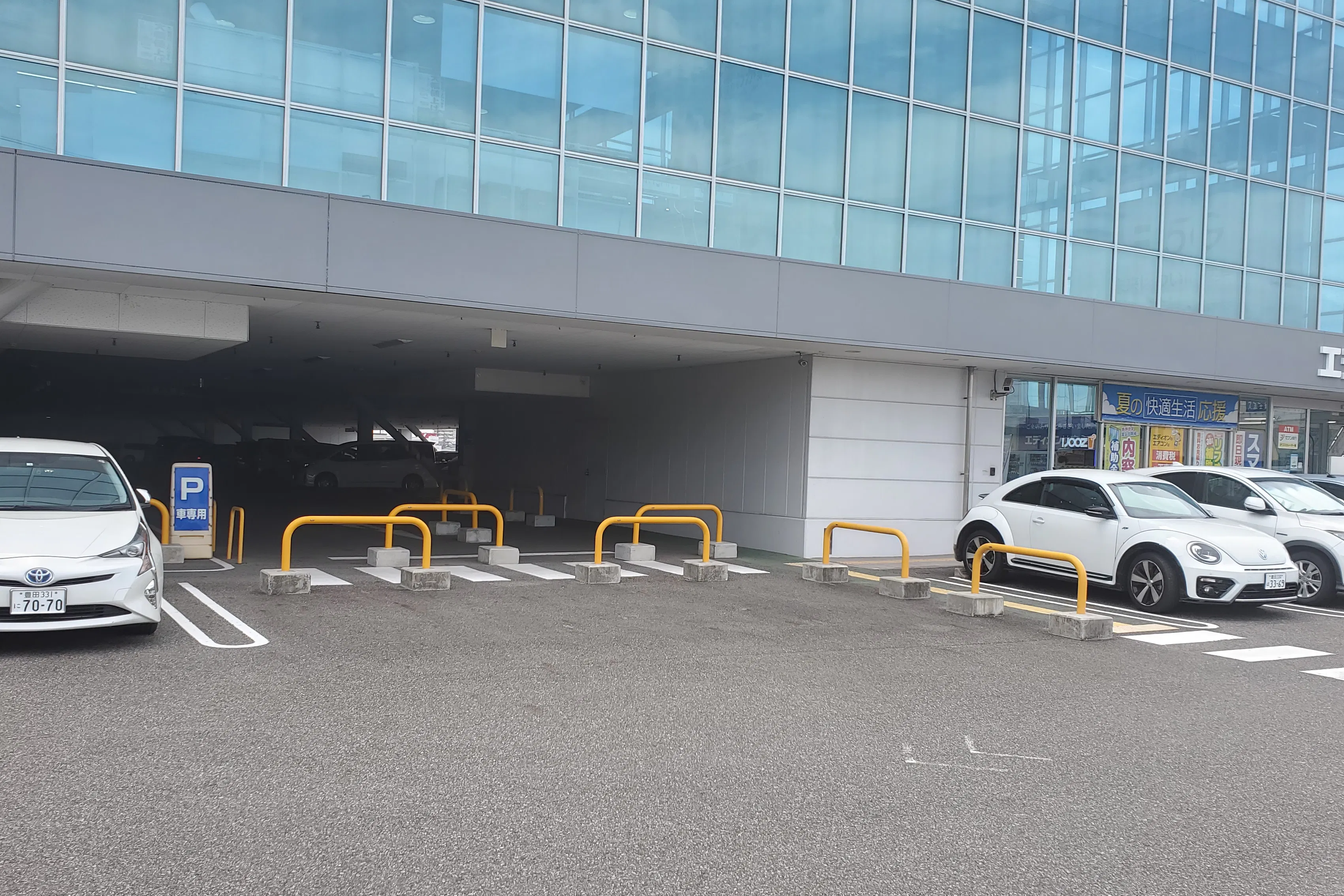 【エディオン豊田本店】キッチンカーの出店やプロモーションに最適な屋外駐車場スペース