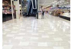 【イオンモール京都五条】1F イオン南入口(入口側)