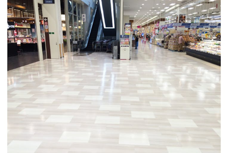 【イオンモール京都五条】1F イオン南入口(入口側)の画像1