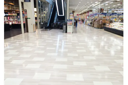 【イオンモール京都五条】1F イオン南入口(入口側)