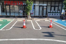 【フレスタ東雲店】キッチンカーに利用可能な駐車場スペース