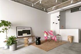 【東日本橋駅3分】アパレルのスチール撮影、アート展等のギャラリー用途、ポップアップストアやアパレルの展示会に最適な路面のレンタルスペース