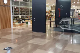 【秋田オーパ】インフォメーション前