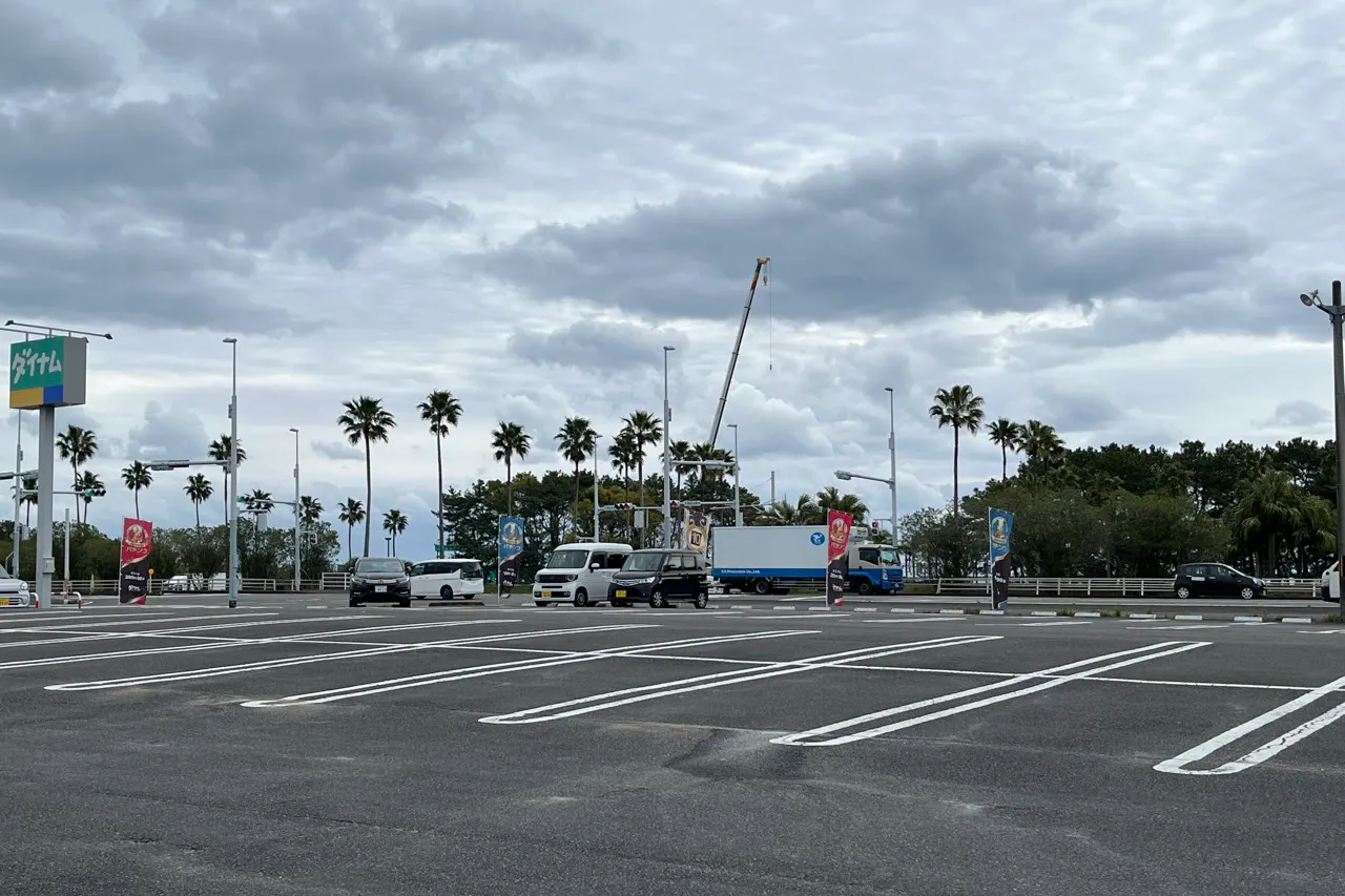 【ダイナム宮崎昭栄店ゆったり館】キッチンカー出店やプロモーションイベントに最適なアミューズメント施設のイベントスペース