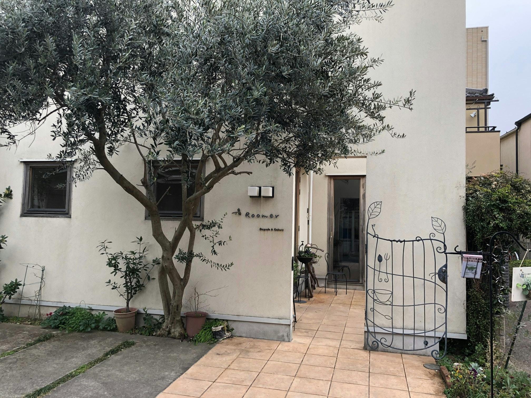 【祖師ヶ谷大蔵駅5分/テラス】ロケや撮影会、ポップアップストアに最適なペットOKのカフェのテラススペース