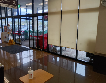 【マックスバリュ石鳥谷店】くつろぎスペースの一部 販促プロモーションに最適なスーパー店内催事イベントスペース