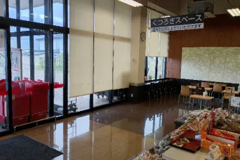 【マックスバリュ石鳥谷店】くつろぎスペースの一部 販促プロモーションに最適なスーパー店内催事イベントスペース