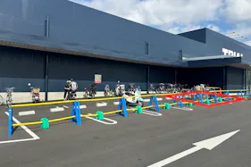 【メガセンタートライアル大府店】キッチンカー(調理営業)出店限定/屋外スペース【電源準備中の為発電機などご準備下さい】