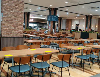 【イオンモール新潟亀田インター*】モール内広告　3Fフードコートテーブルステッカー