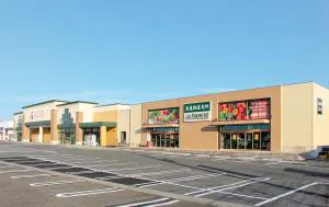 【JAファーマーズ富岡店】東富岡駅から5分!食物販やプロモーションに最適な産直棟入口付近の店内催事スペース