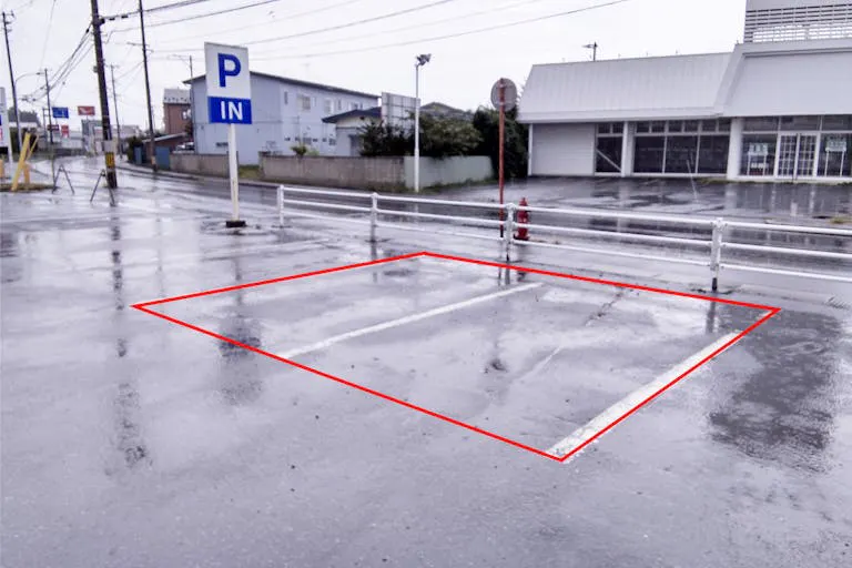 【サンデー三沢店】屋外駐車場 キッチンカーの出店に最適なホームセンター内駐車場の屋外イベントスペース