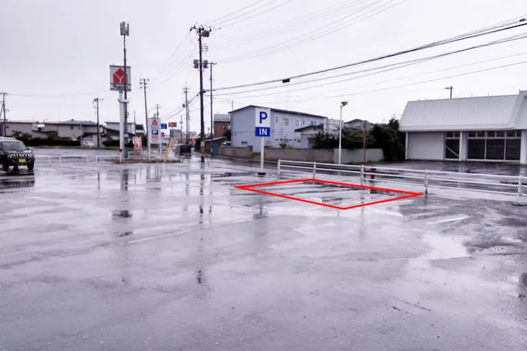 【サンデー三沢店】屋外駐車場　キッチンカーの出店に最適なホームセンター内駐車場の屋外イベントスペース