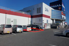 【メガセンタートライアル筑西店】メガセンタートライアル筑西店 キッチンカースペース