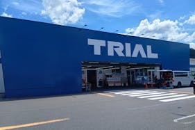 【スーパーセンタートライアル関店】キッチンカー(調理営業)出店限定/屋外スペース