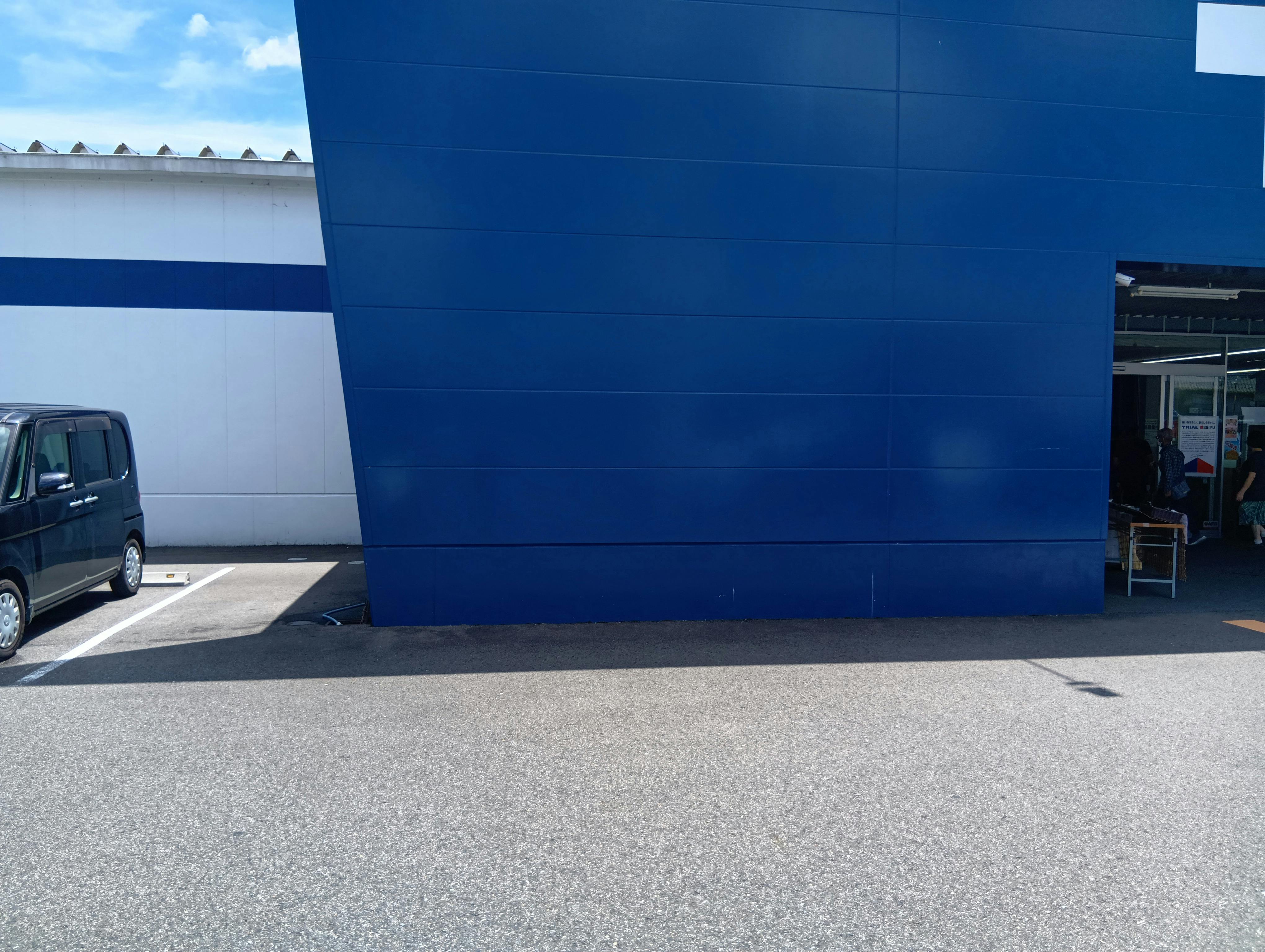 【スーパーセンタートライアル関店】キッチンカー（調理営業）出店限定/屋外スペースの画像