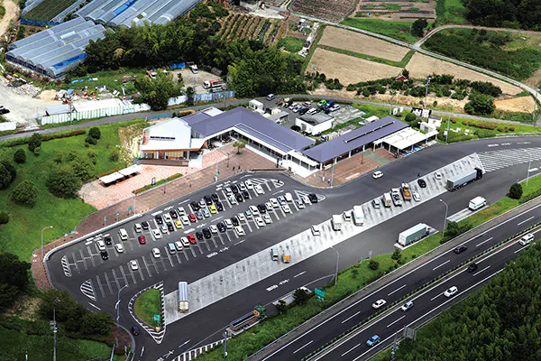 【既設大府上りパーキングエリア】PRイベントに利用可能な屋外テント下スペース