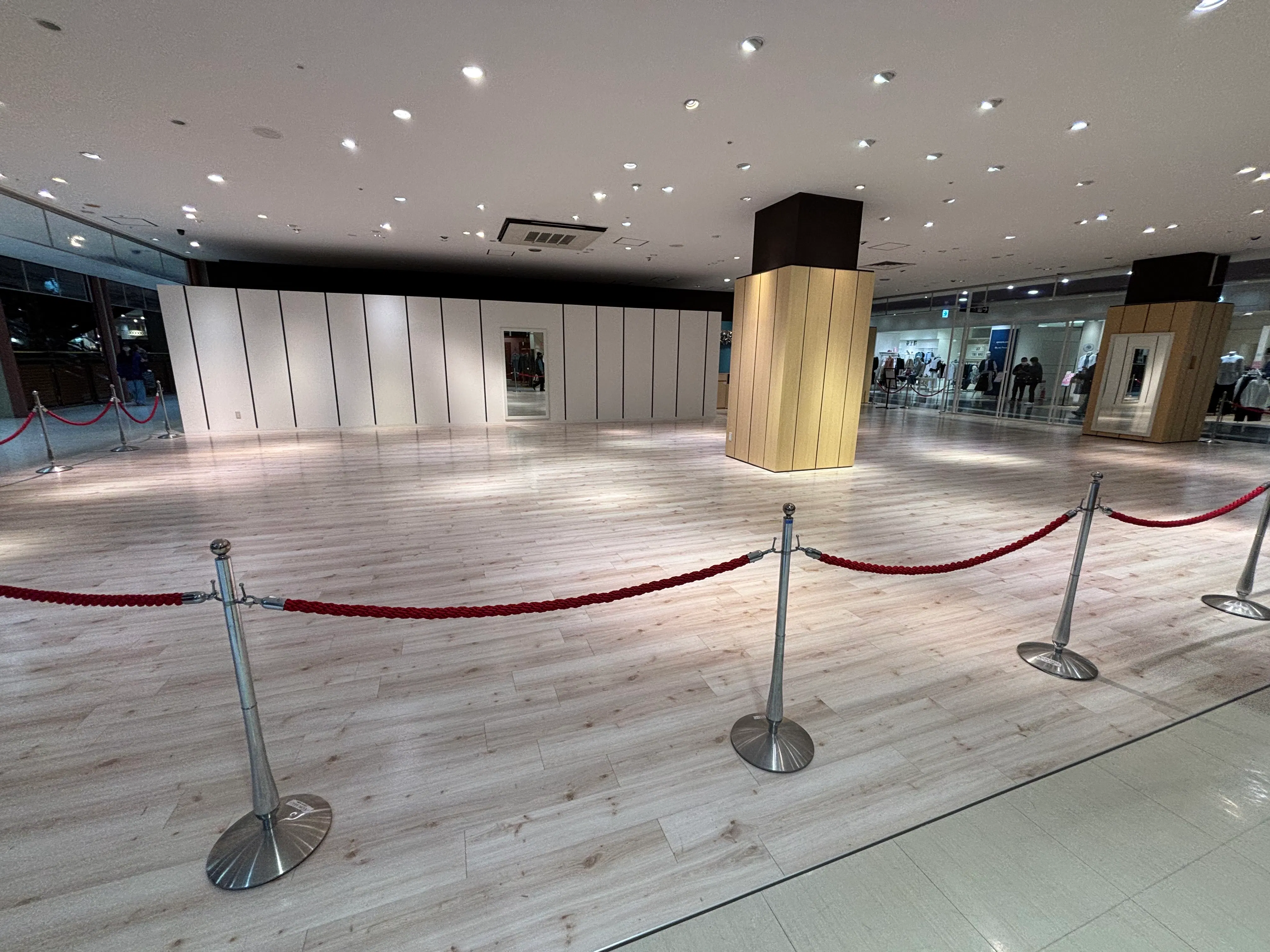 【イオンモール桑名*】1番街2FGILD前