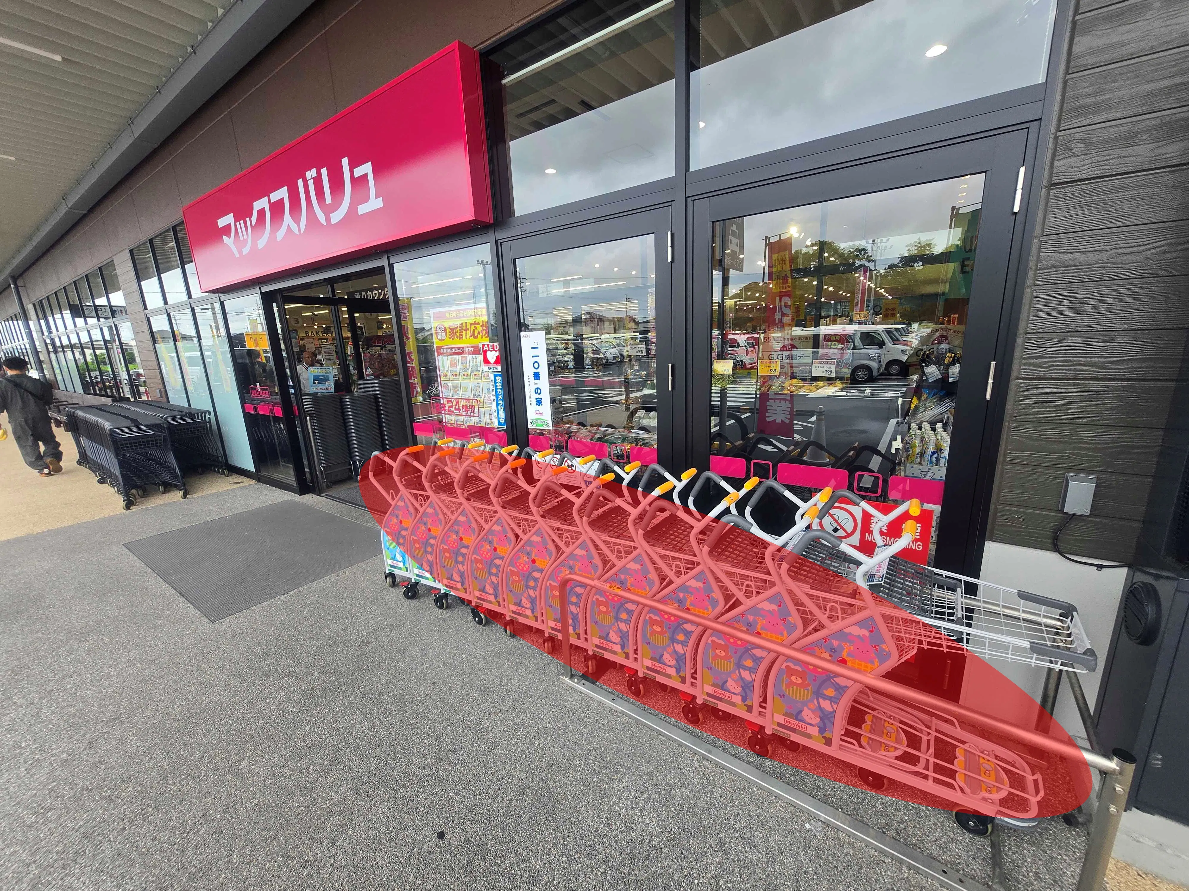 【イオンタウン浜松新橋】販促プロモーションや物販に最適な大型スーパーにある入口近くのイベントスペース