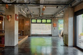 【木更津市】アパレル・アート系の展示会や撮影会等に最適なカリフォルニアインダストリアルスタイルが特徴なレンタルスペース