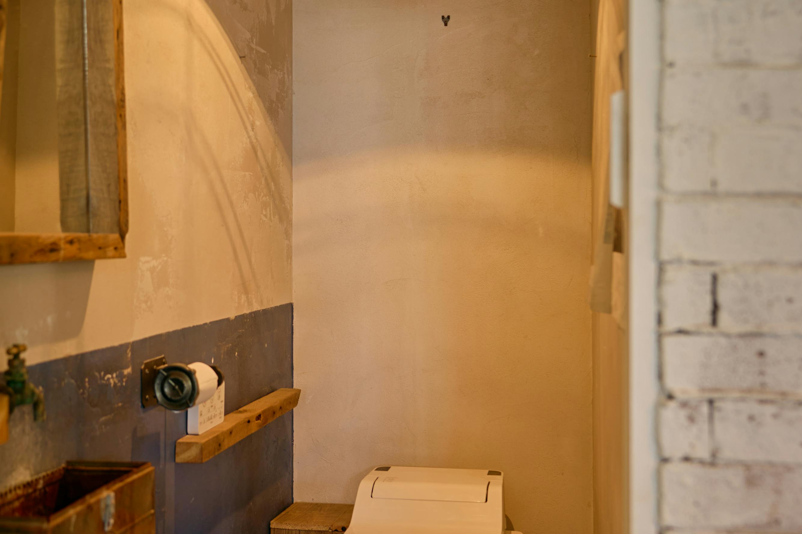 【木更津市】アパレル・アート系の展示会や撮影会等に最適なカリフォルニアインダストリアルスタイルが特徴なレンタルスペース