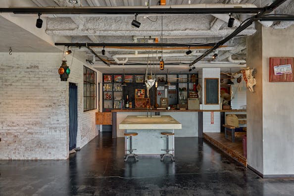 【木更津市】アパレル・アート系の展示会や撮影会等に最適なカリフォルニアインダストリアルスタイルが特徴なレンタルスペース