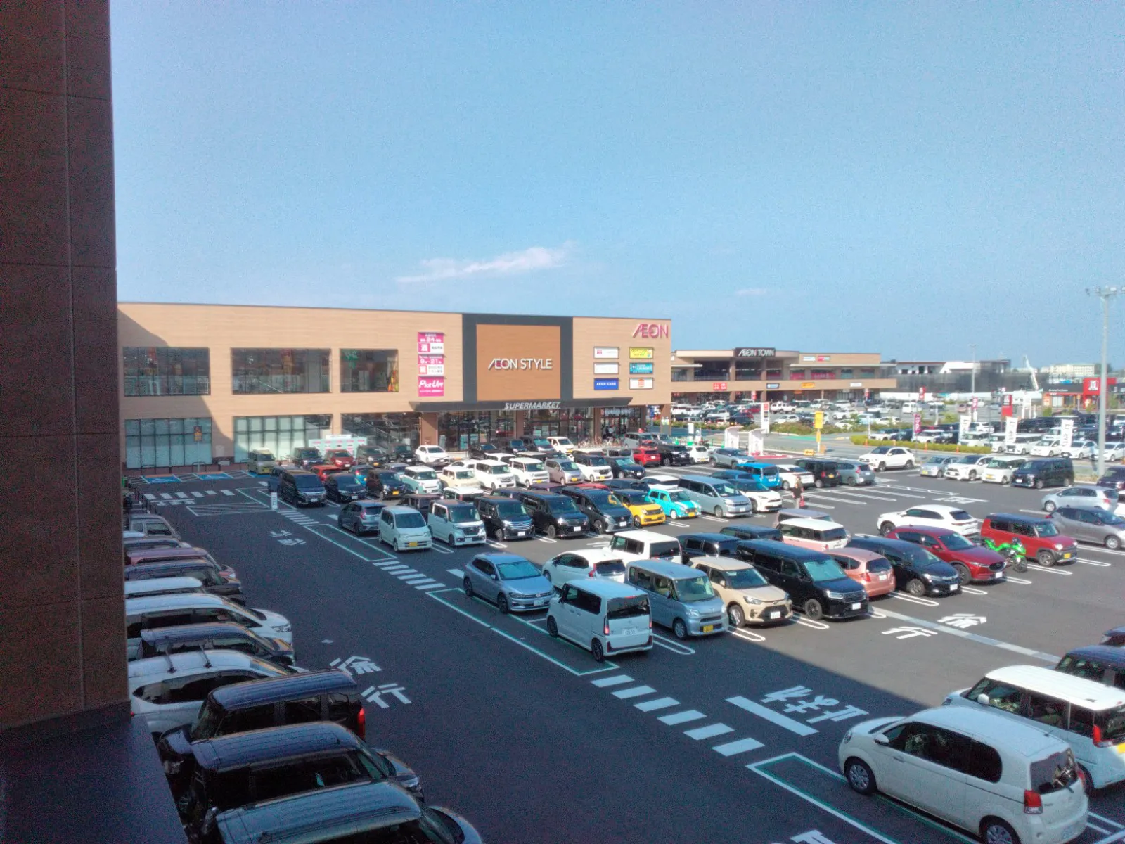 【イオンタウン松阪船江】販促プロモーションや物販に最適な屋外レンタルスペース