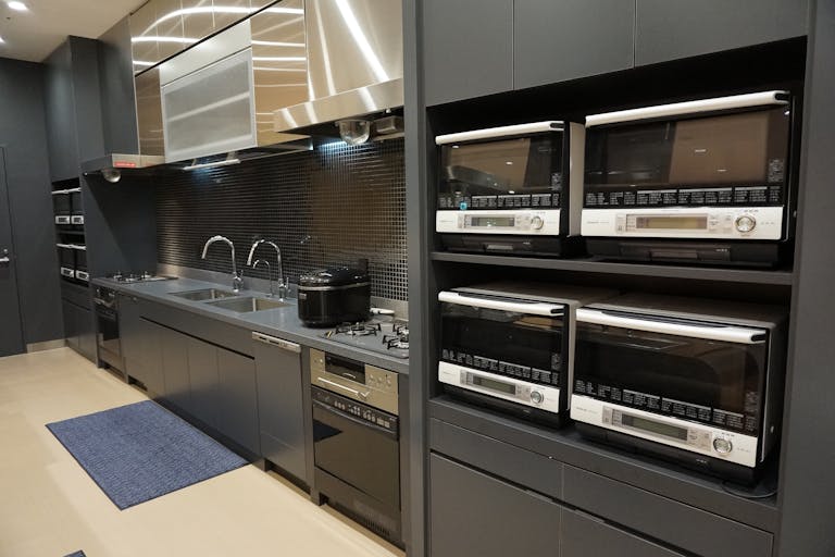 é»åã¬ã³ãž8å°ã»ã¬ã¹ãªãŒãã³2å°