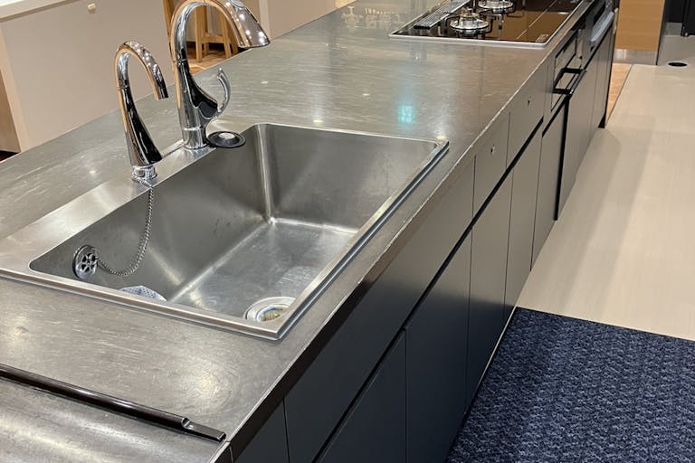 ãã°ã©ã³ããã³ã倧éªãæçæå®€ã飲é£è²©å£²ã»ããã¢ãŒã·ã§ã³çã®æ§ã
ãªçšéã«å©çšå¯èœãªåæ¥æœèšå
ã®ãããã³ä»ãã€ãã³ãã¹ããŒã¹ïŒå
šé¢å©çšïŒã®ç»å10