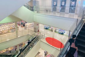 【イオン多賀城店】各種プロモーションイベントや物販に最適な施設3階エスカレーター付近にあるイベントスペース