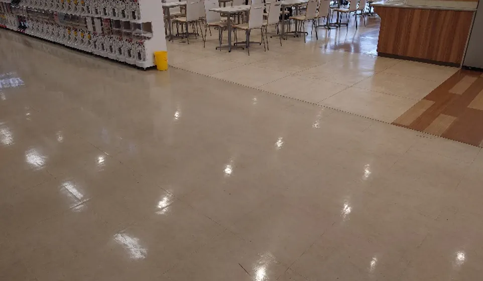 【イオン気仙沼】フードコート前 販促プロモーションや物販に最適なスーパー店内催事イベントスペース