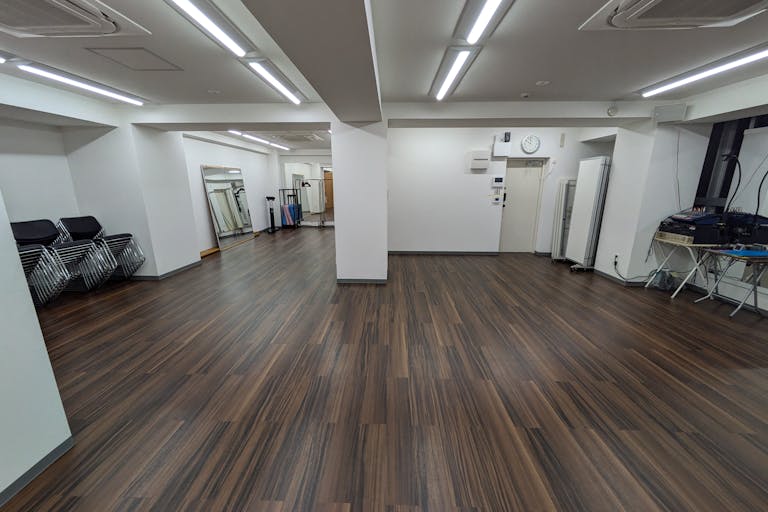 ワンフロアで2ブースの区画ができます