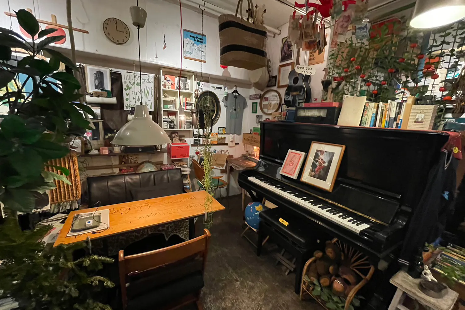 【中目黒駅10分】カフェ・レストランの短期出店や個展などアート用途、招待制のイベントに最適なアコースティック系のライブも可能なレンタルスペース