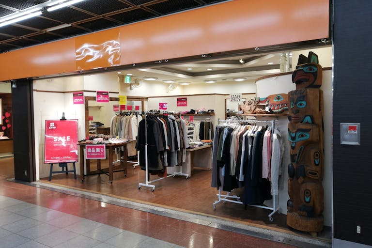 アパレルショップの催事風景