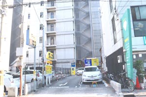 【心斎橋駅5分】展示会・ポップアップストア・撮影に最適、路面に面したホワイトを基調としたスペース