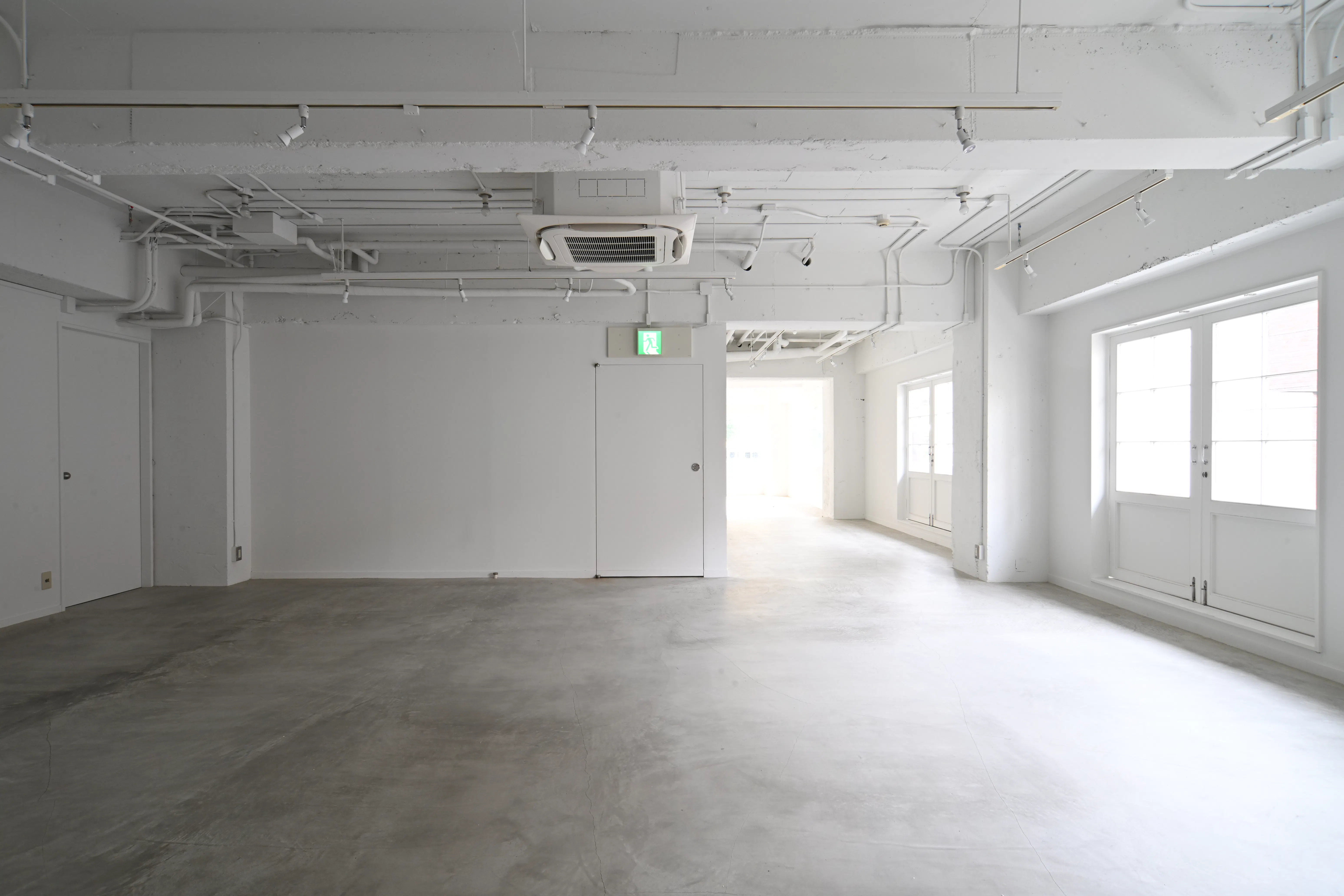 【代官山｜渋谷駅8分｜UPPER STUDIO】自然光が入る贅沢なクリエイティブスペース