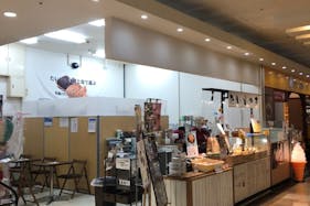 【つかしん】プロモーションイベントやポップアップショップに最適なイベントスペース(無印良品前)