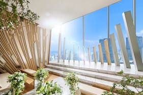 【大阪駅5分】講演会や撮影など様々なシーンにご利用いただける自然光あふれるイベントスペース(チャペル)