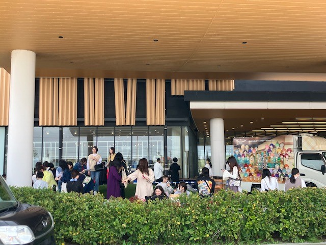 【イオンモール新小松】大庇下/駐車場