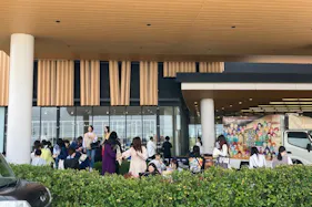 【イオンモール新小松】大庇下/駐車場