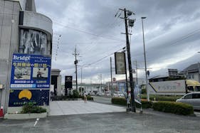 【久留米ICから1分】キッチンカーなどに適した大型交差点の近くにある駐車場スペース