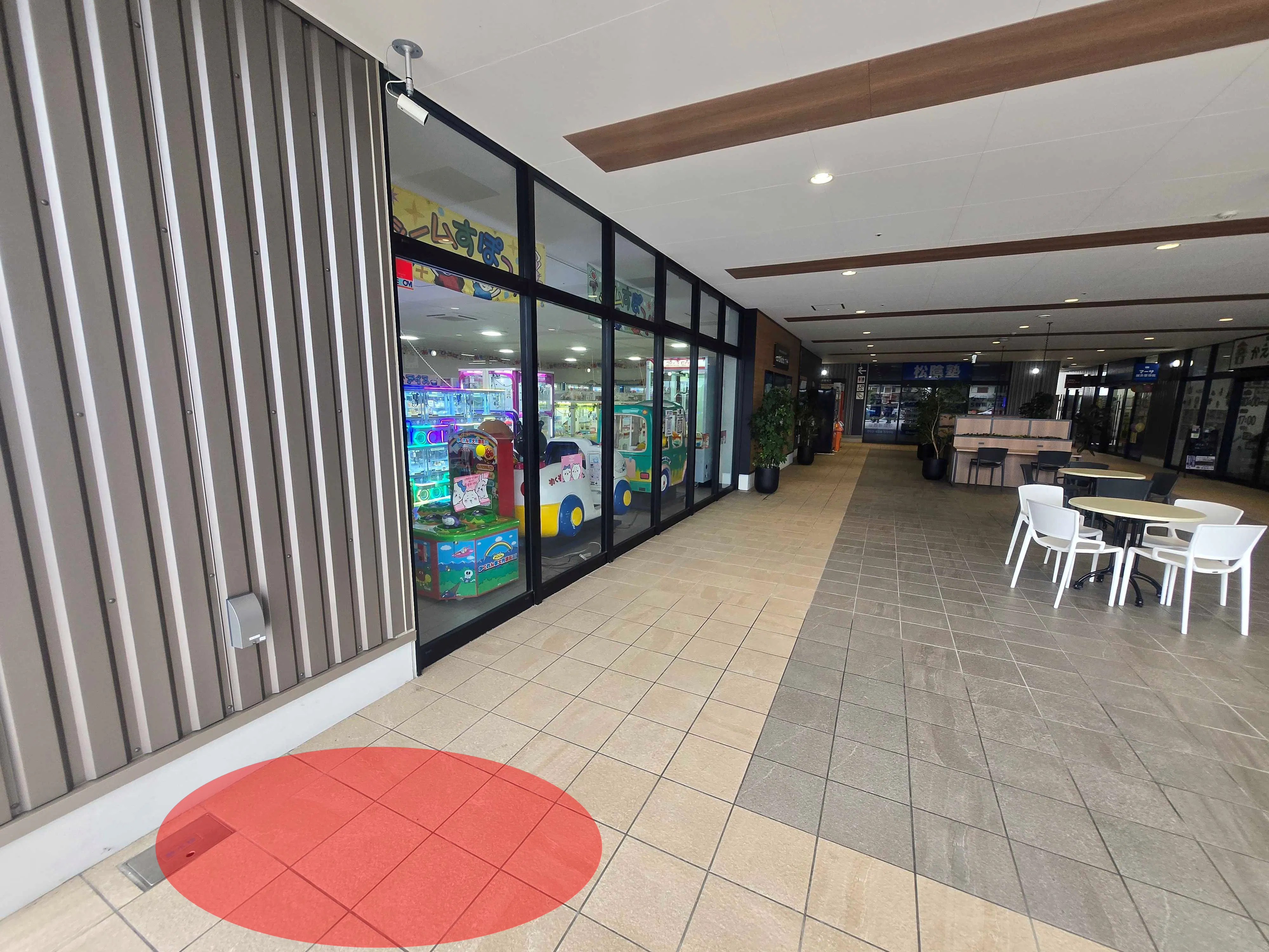 【イオンタウン湖西新居】プロモーションイベントや各種物販に最適な大型スーパー中央に位置するイベントスペース