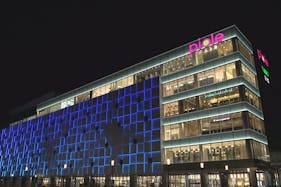 【ピオレ姫路】食物販催事に最適な冷蔵什器及び冷凍ストッカーの無料貸し出しも可能なイベントスペース