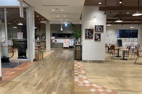 【ピオレ姫路】食物販催事に最適な冷蔵什器及び冷凍ストッカーの無料貸し出しも可能なイベントスペース