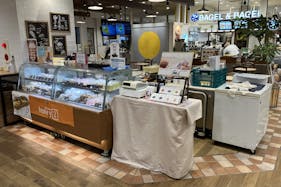 【ピオレ姫路】食物販催事に最適な冷蔵什器及び冷凍ストッカーの無料貸し出しも可能なイベントスペース