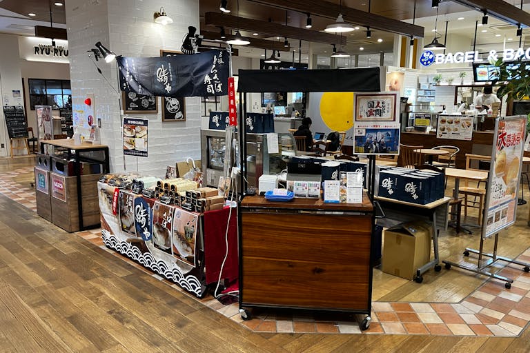 【ピオレ姫路】食物販催事に最適な冷蔵什器及び冷凍ストッカーの無料貸し出しも可能なイベントスペースの画像2