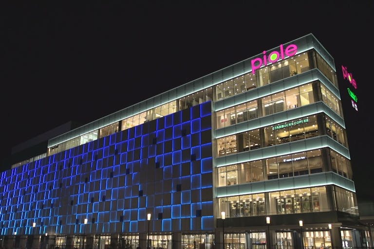 【ピオレ姫路】食物販催事に最適な冷蔵什器及び冷凍ストッカーの無料貸し出しも可能なイベントスペースの画像8