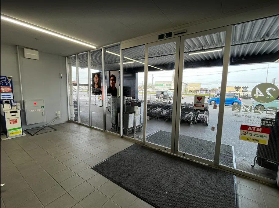 【メガセンタートライアル彦根店】【風除室】通信系催事 限定スペース